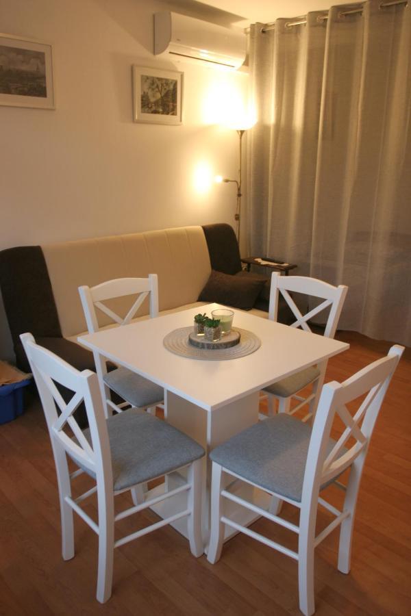 Studio Apartman Maria Čavle Buitenkant foto