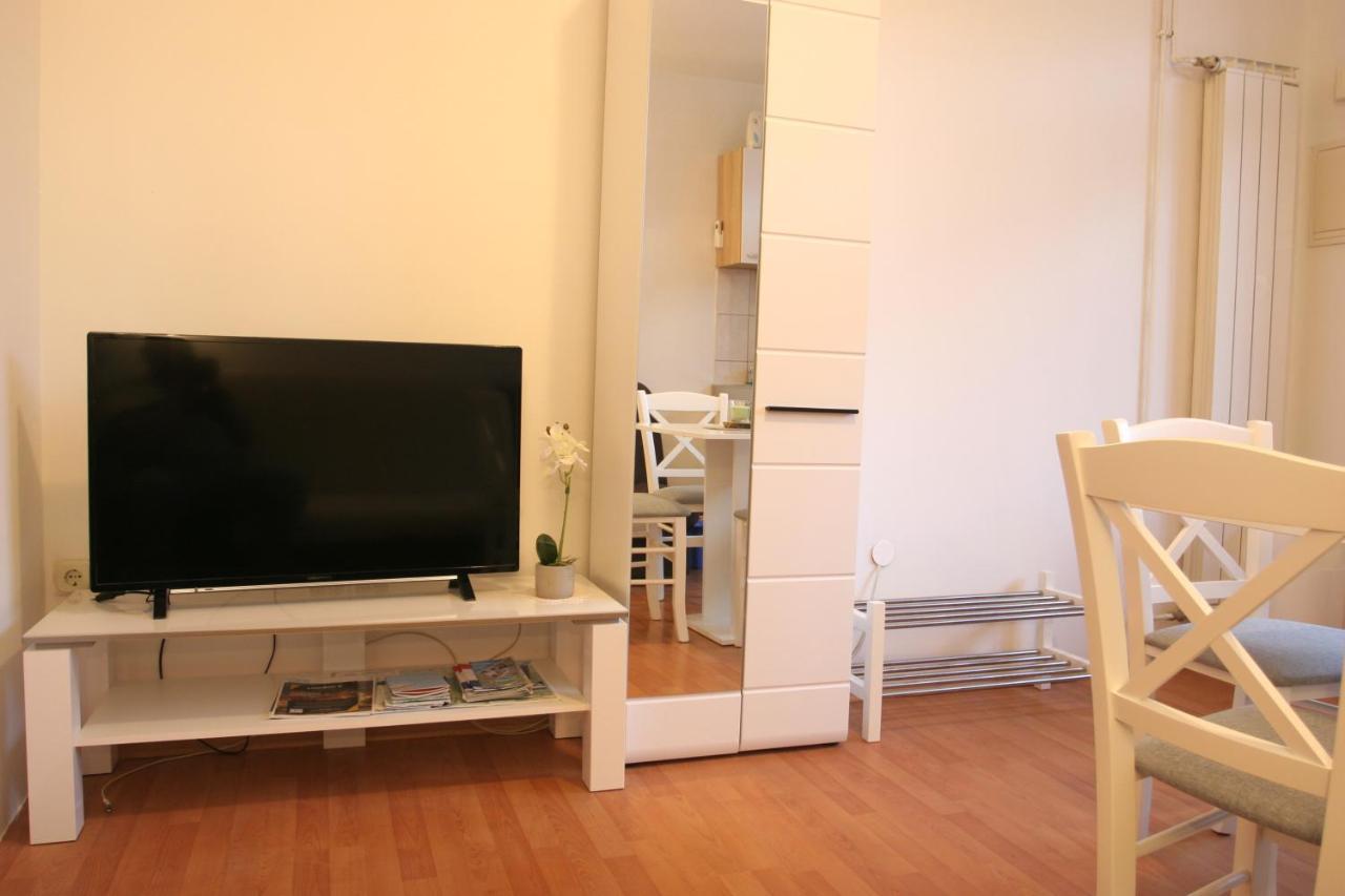 Studio Apartman Maria Čavle Buitenkant foto